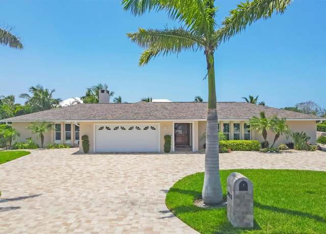 Property at 7913 19th Avenue Dr W, Bradenton, FL 34209, 4 beds, 3 baths