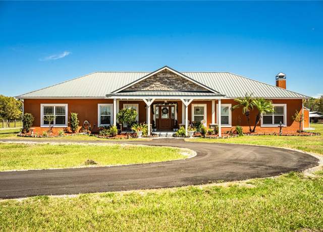 Property at 408 Old Bartow Lake Wales Rd, Bartow, FL 33830, 3 beds, 2.5 baths
