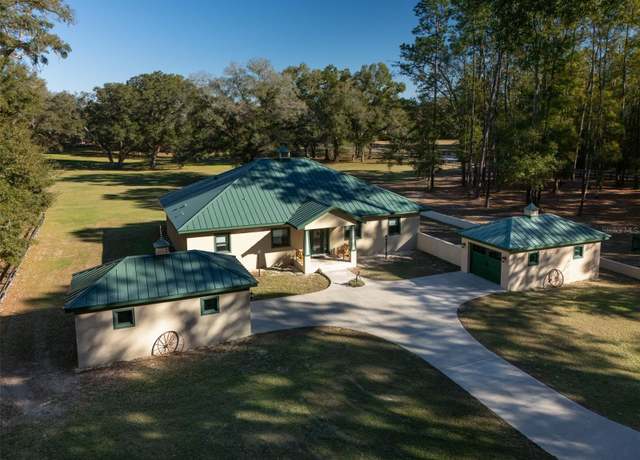 Property at 2 Carry Back Rd, Ocala, FL 34482, 3 beds, 2 baths