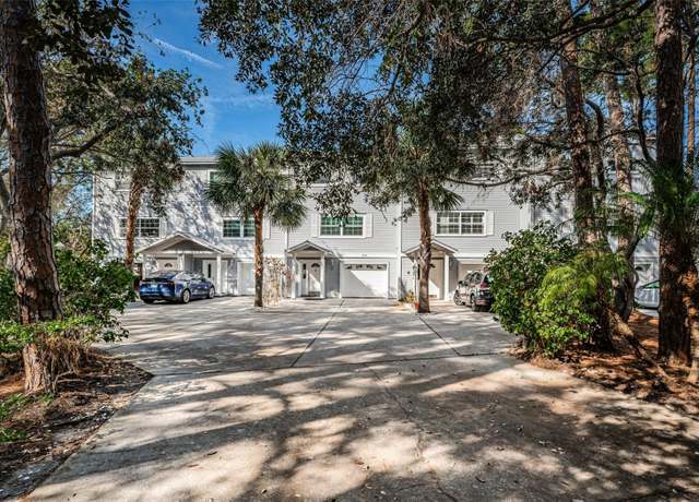 Property at 514 Ryans Woods Ln, Palm Harbor, FL 34683, 3 beds, 2.5 baths