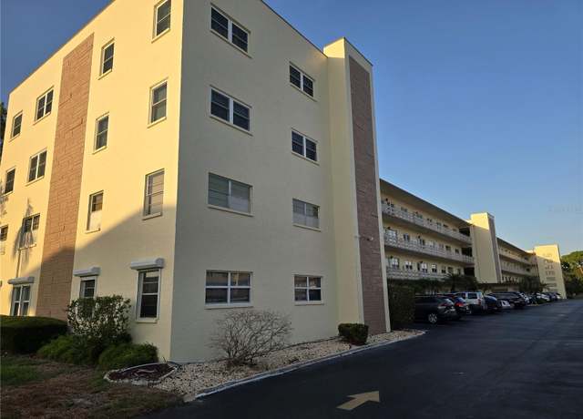 Property at 5705 80th St N #303, St Petersburg, FL 33709, 2 beds, 2 baths