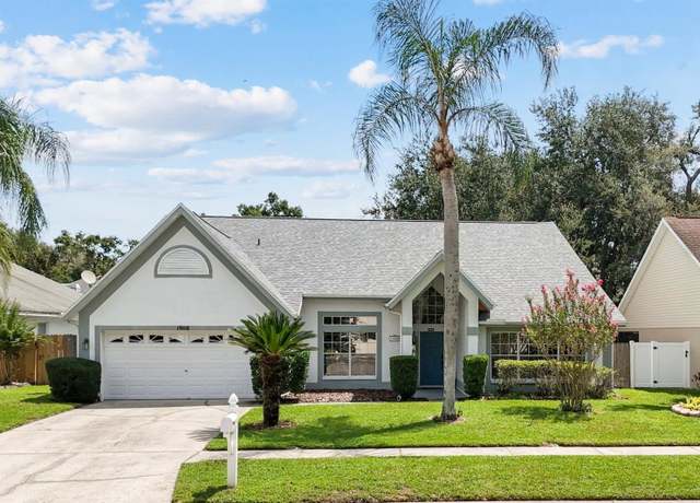 Property at 1908 River Crossing Dr, Valrico, FL 33596, 4 beds, 3 baths