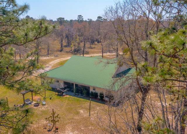 Property at 6500 NE 32nd Pl, High Springs, FL 32643, 4 beds, 3 baths
