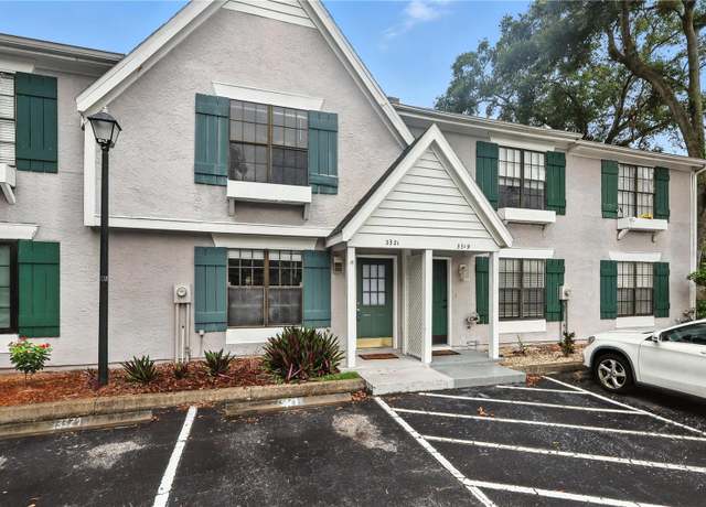 Property at 3321 Laurel View Dr, Brandon, FL 33511, 2 beds, 2.5 baths