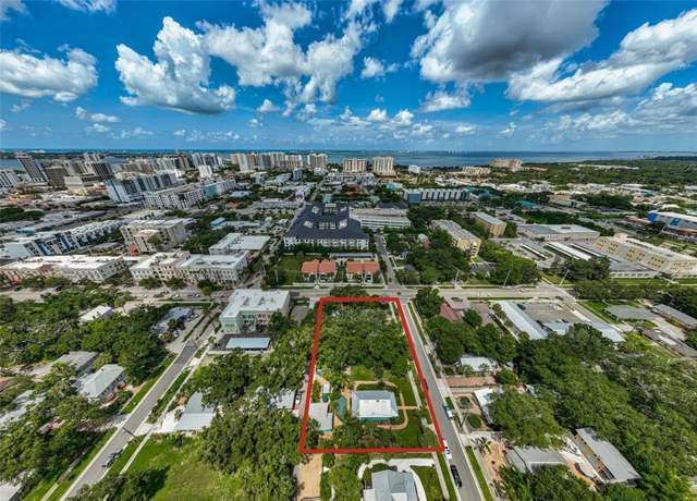 Property at 628 N Orange Ave, Sarasota, FL 34236, 7 beds, 5 baths