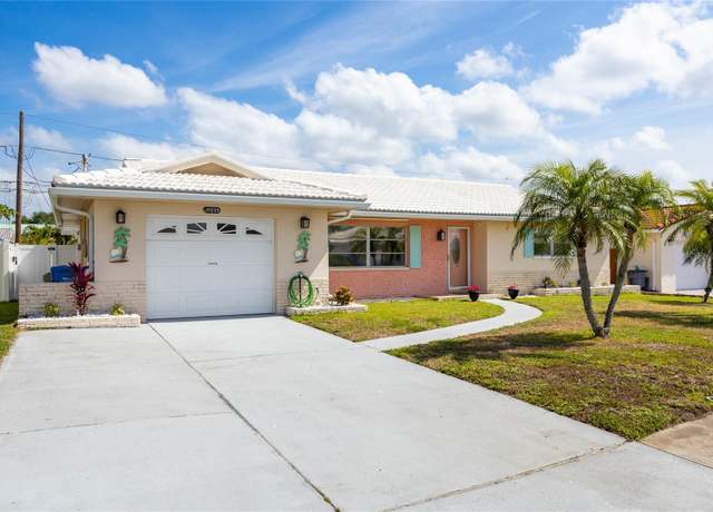 Property at 11225 59th Ave, Seminole, FL 33772, 3 beds, 2 baths