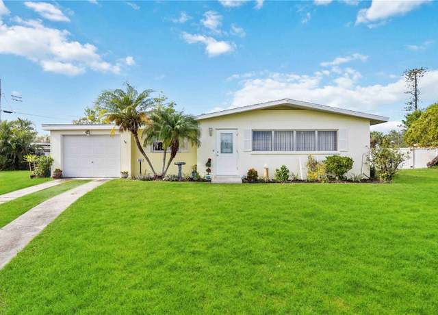 Property at 2057 Garden Pkwy, Bradenton, FL 34205, 3 beds, 1 bath