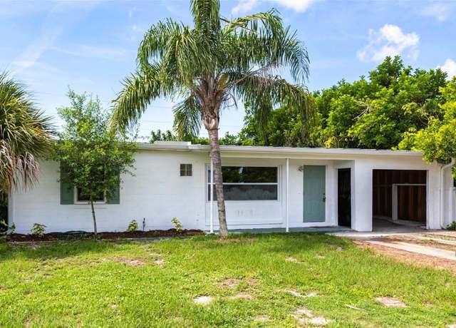 Property at 110 Poinsettia Cir NE, Port Charlotte, FL 33952, 2 beds, 1 bath