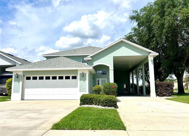 Property at 16651 Citrus Pkwy, Clermont, FL 34714, 4 beds, 2.5 baths