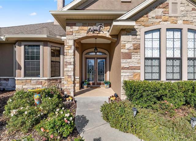 Property at 4020 SE 9th Ave, Ocala, FL 34480, 4 beds, 3 baths