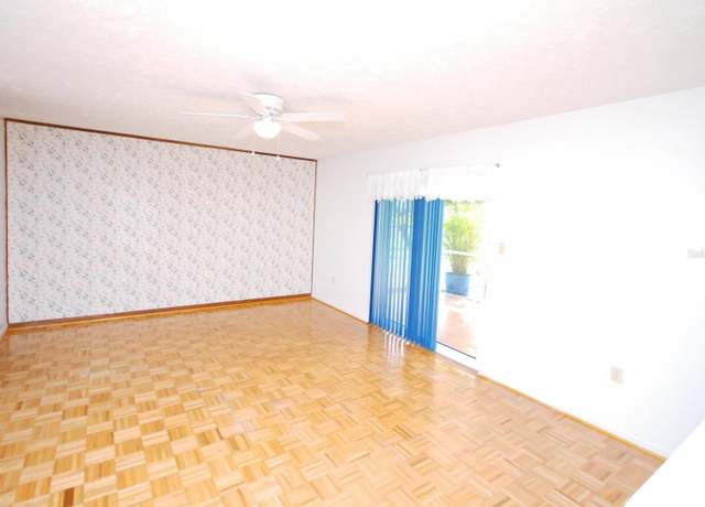 Property at 934 Jerry Smith Rd, Dover, FL 33527, 3 beds, 2 baths