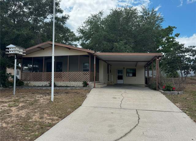 Property at 11407 Bobwhite Blvd, Leesburg, FL 34788, 2 beds, 2 baths
