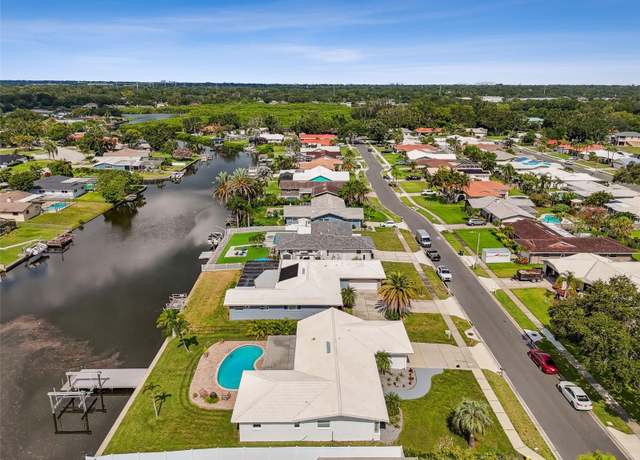Property at 2191 Waterside Dr, Clearwater, FL 33764, 4 beds, 2 baths