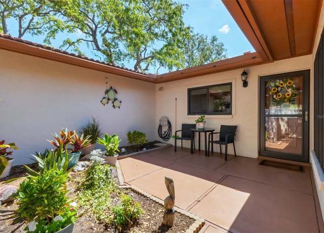 Property at 6304 Pelican Dr, Bradenton, FL 34210, 2 beds, 2 baths