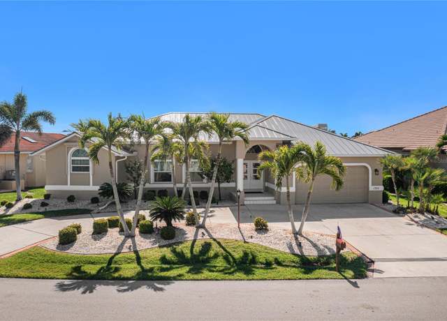 Property at 1311 Pine Siskin Dr, Punta Gorda, FL 33950, 3 beds, 2 baths