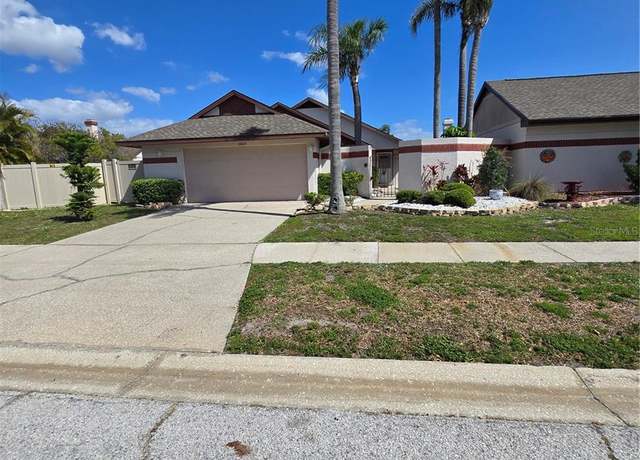 Property at 10825 Venice Cir, Tampa, FL 33635, 2 beds, 2 baths