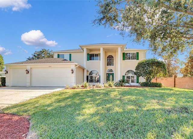 Property at 2223 Wintermere Pointe Dr, Winter Garden, FL 34787, 4 beds, 3 baths
