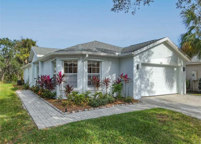 Property at 205 Bell Tower Xing W, Kissimmee, FL 34759, 2 beds, 2 baths