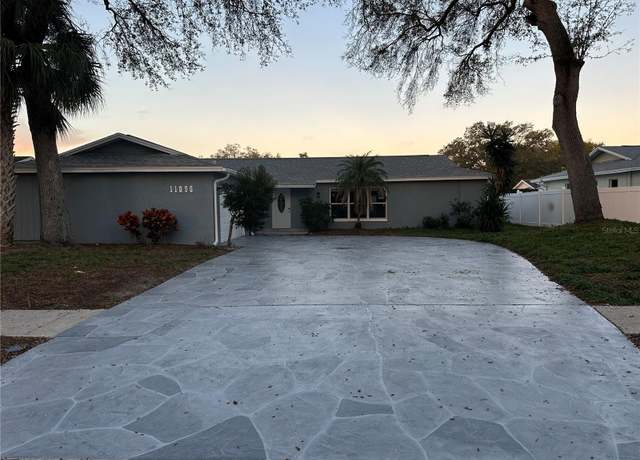 Property at 11096 117th Way, Seminole, FL 33778, 3 beds, 2 baths