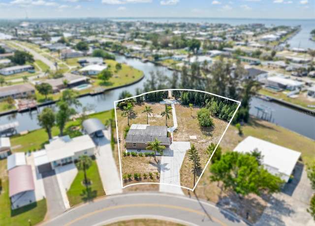 Property at 891 Palmetto Dr NE, Port Charlotte, FL 33952, 2 beds, 1 bath