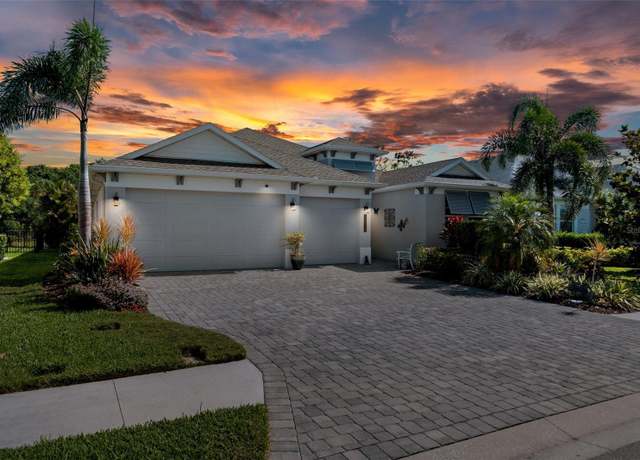 Property at 11713 Goldenrod Ave, Bradenton, FL 34212, 3 beds, 2.5 baths