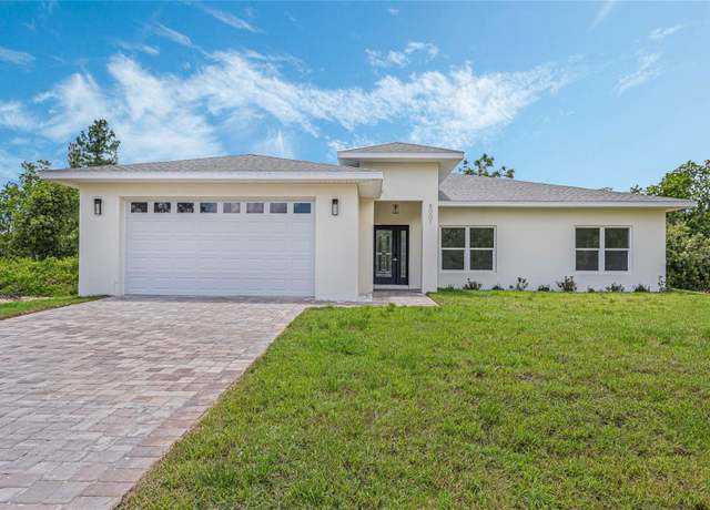 Property at 8001 Leonardo St, Sebring, FL 33872, 4 beds, 2.5 baths