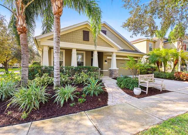 Property at 15811 Oakleaf Run Dr, Lithia, FL 33547, 5 beds, 3 baths