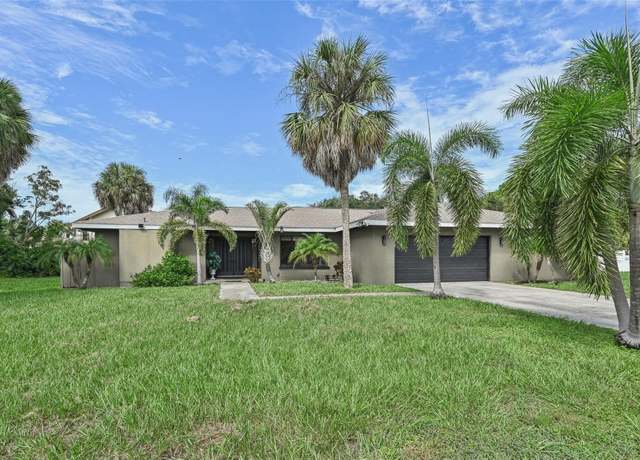 Property at 6106 45th St W, Bradenton, FL 34210, 3 beds, 2 baths