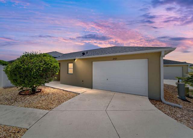 Property at 2101 Southern Star Way, The Villages, FL 32162, 3 beds, 2 baths