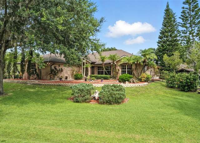 Property at 833 Millshore Dr, Chuluota, FL 32766, 3 beds, 2 baths