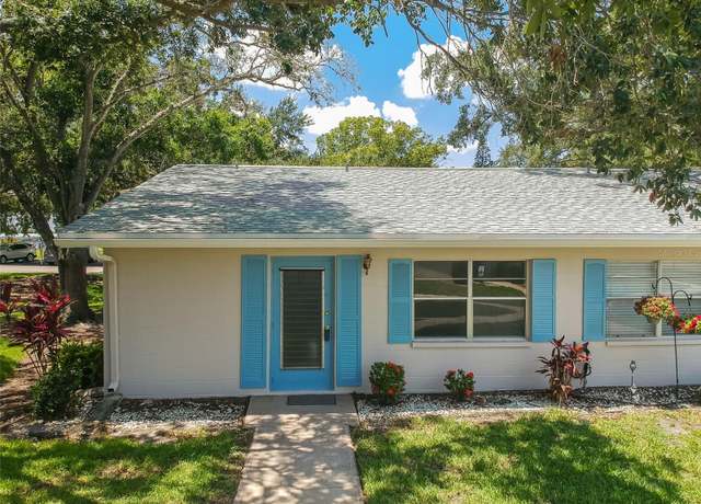 Property at 402 Dorchester Pl #28, Sun City Center, FL 33573, 2 beds, 2 baths
