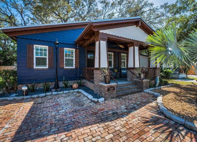 Property at 525 Lexington St, Dunedin, FL 34698, 2 beds, 2 baths