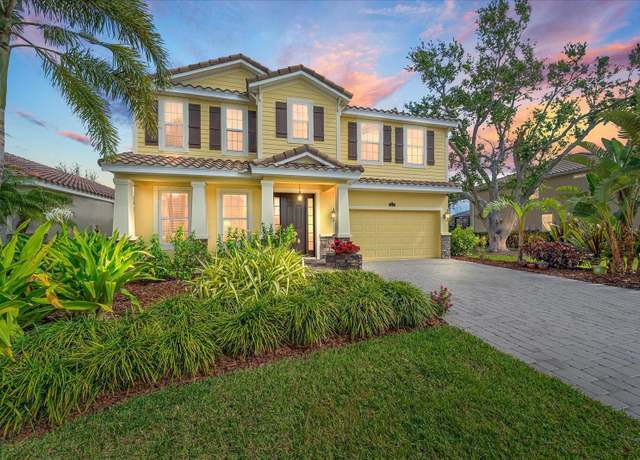 Property at 5522 Cartagena Dr, Sarasota, FL 34233, 4 beds, 2.5 baths