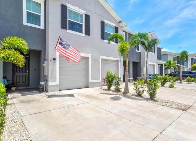 Property at 8648 Milestone Dr, Sarasota, FL 34238, 3 beds, 2.5 baths