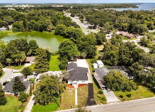 Property at 504 S 12th St, Leesburg, FL 34748, 3 beds, 2 baths