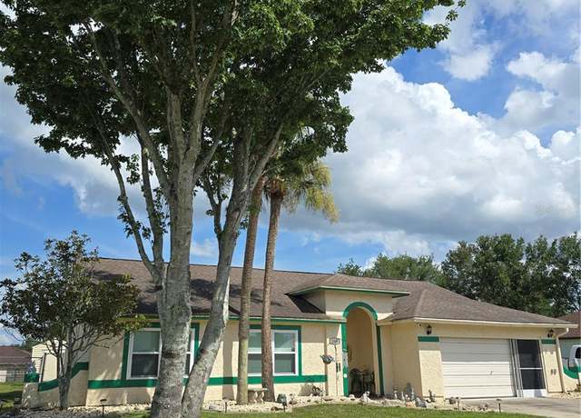 Property at 309 Oak Track Dr, Ocala, FL 34472, 3 beds, 2 baths