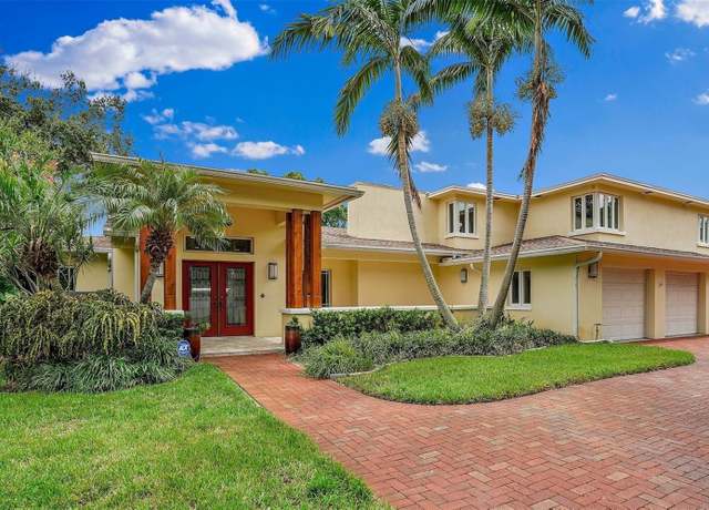 Property at 6000 2nd St S, St Petersburg, FL 33705, 4 beds, 4 baths
