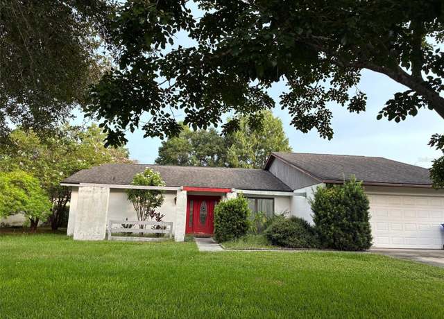Property at 3101 Tarabrook Dr, Tampa, FL 33618, 3 beds, 2 baths