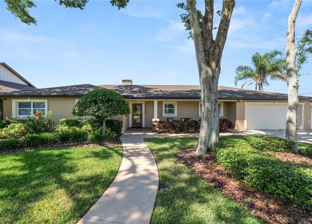 Property at 5530 Driftwood Dr, Lakeland, FL 33809, 3 beds, 2 baths