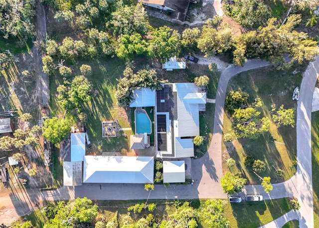 Property at 3578 Heritage Ln, Fort Myers, FL 33908, 5 beds, 3 baths