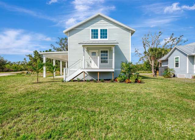 Property at 14350 Myakka Ave, Port Charlotte, FL 33953, 3 beds, 3 baths