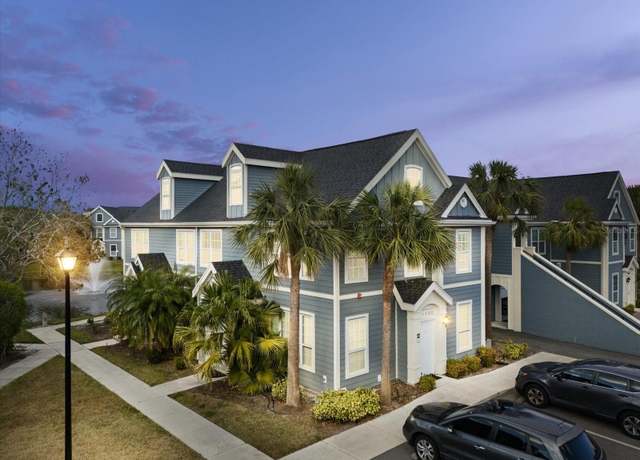 Property at 5560 Rosehill Rd #201, Sarasota, FL 34233, 2 beds, 2 baths