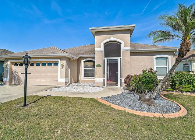 Property at 10726 Old Grove Cir, Bradenton, FL 34212, 3 beds, 2 baths