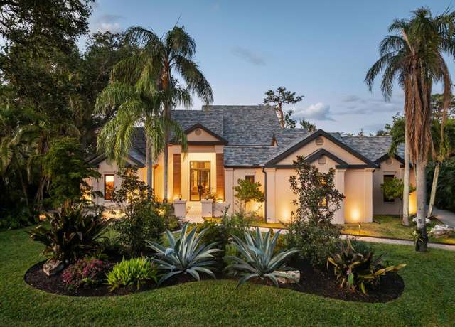 Property at 49 Osprey Point Dr, Osprey, FL 34229, 4 beds, 3.5 baths