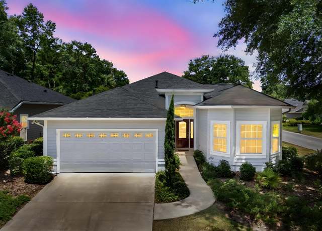 Property at 923 SW 85th Way, Gainesville, FL 32607, 3 beds, 2.5 baths