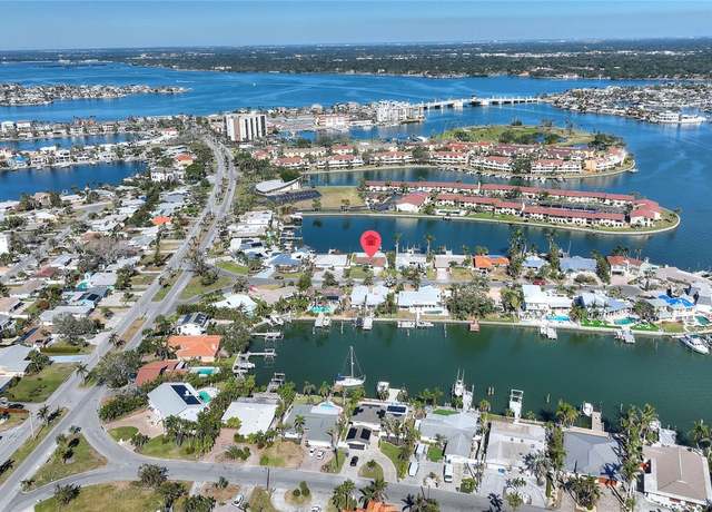Property at 8 Island Dr, Treasure Island, FL 33706, 3 beds, 2 baths