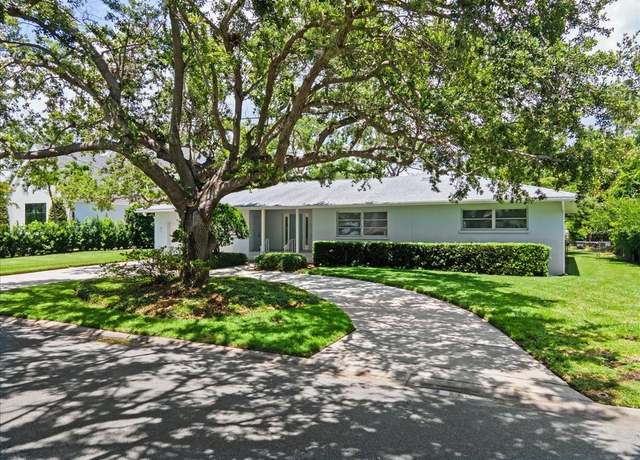 Property at 1541 Flower Dr, Sarasota, FL 34239, 4 beds, 4 baths
