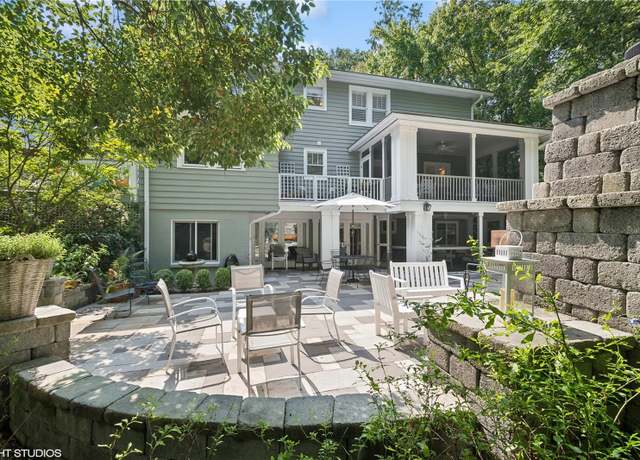 Property at 429 NW 24th St, Gainesville, FL 32607, 7 beds, 6 baths
