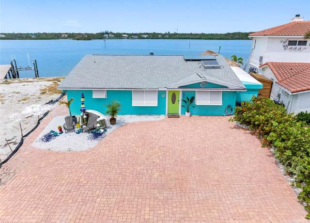 Property at 326 176th Avenue Cir, Redington Shores, FL 33708, 3 beds, 2 baths