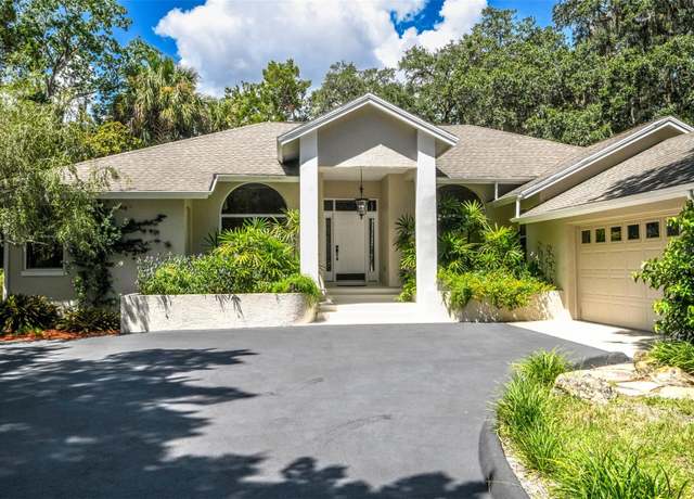 Property at 750 NW Snug Harbor Rd, Crystal River, FL 34428, 3 beds, 3 baths